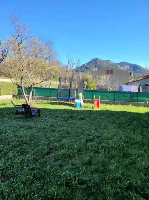 Photo of Others in Die