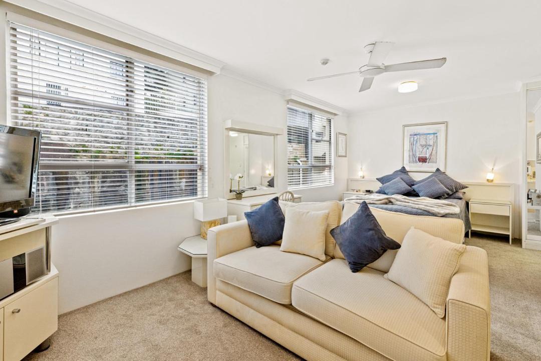 Photo of Others in McMahons Point