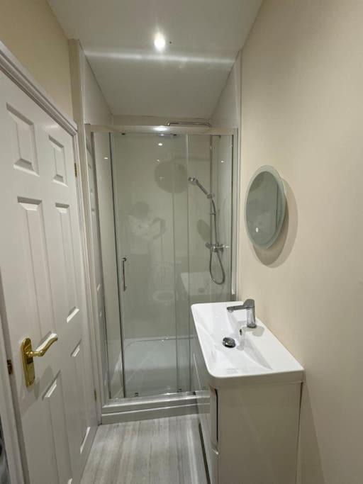 Photo of Bathroom in Llanbedr