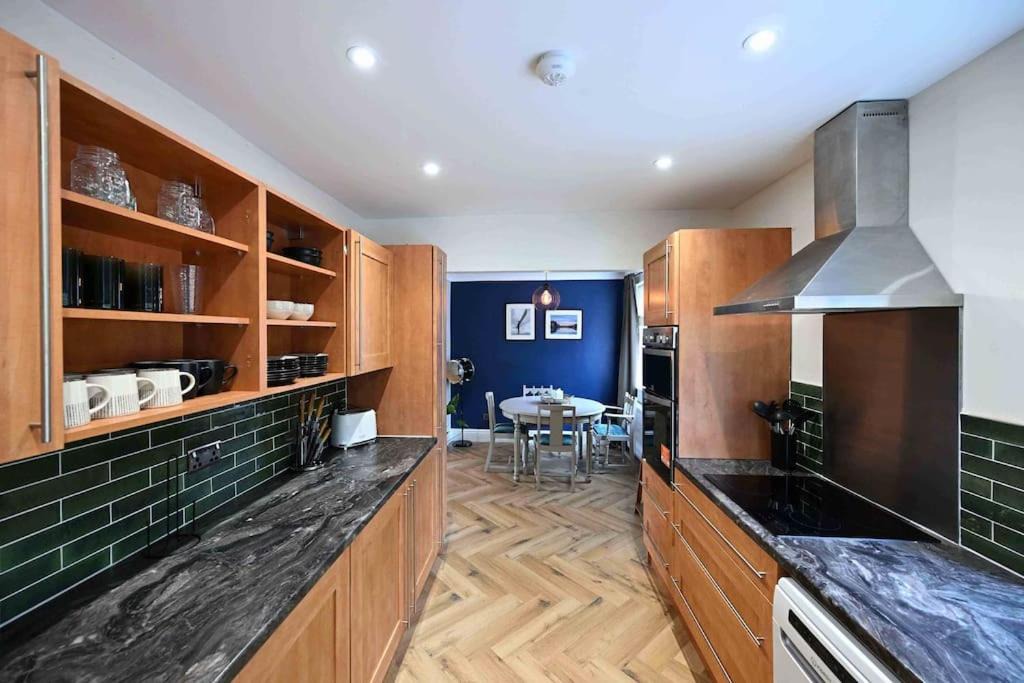 Photo of Others in Washington