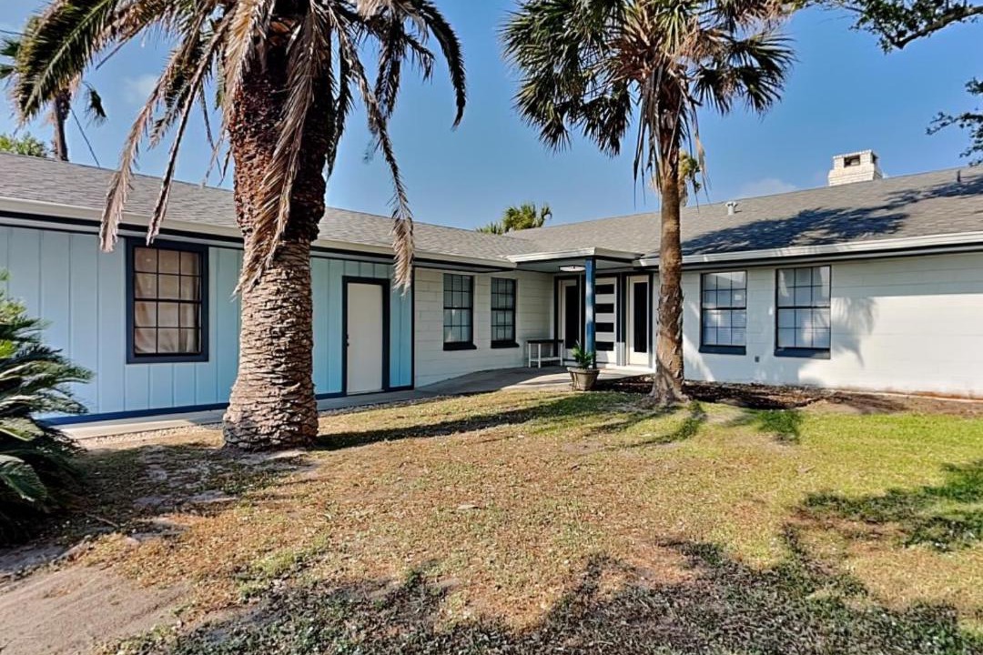 Photo of Others in Harbor Oaks