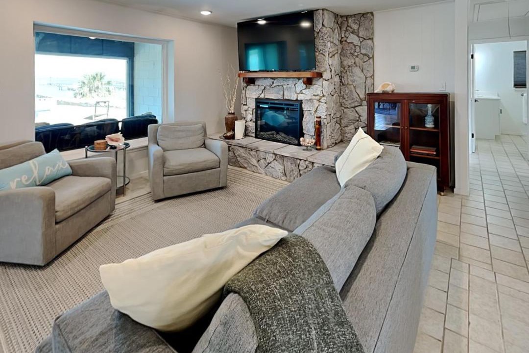 Photo of Livingroom in Harbor Oaks