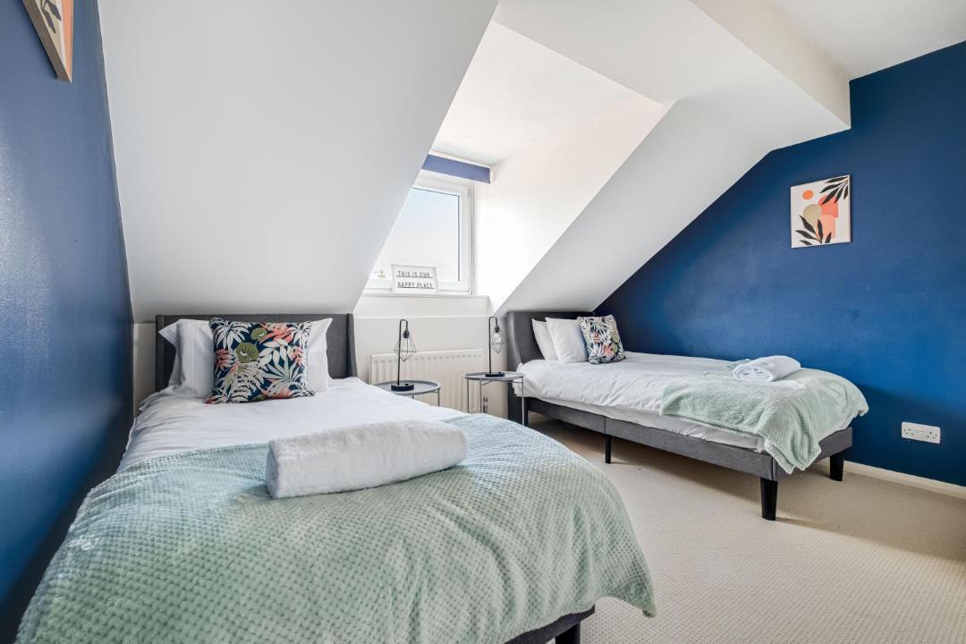 Photo of Others in Wootton