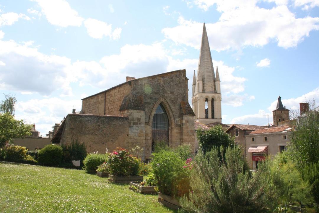 Photo of Others in Airvault