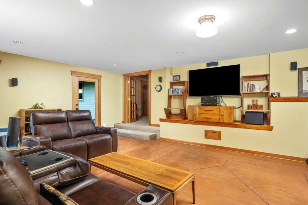 Photo of Others in White Salmon