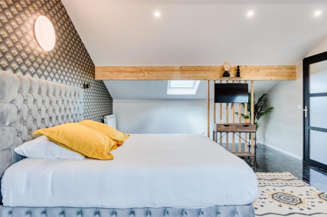 Photo of Others in Coubron