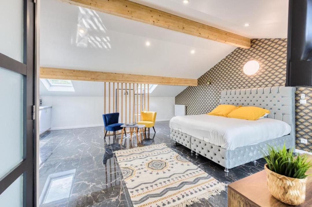 Photo of Others in Coubron