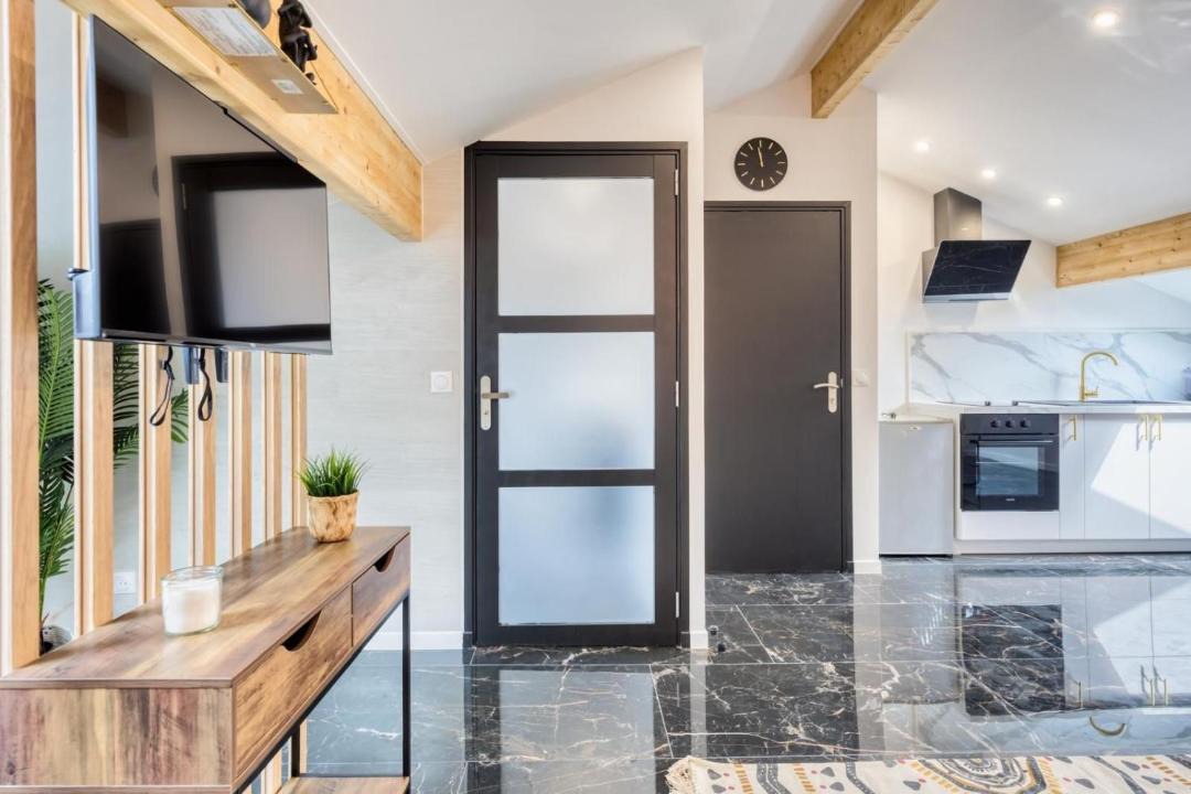 Photo of Others in Coubron