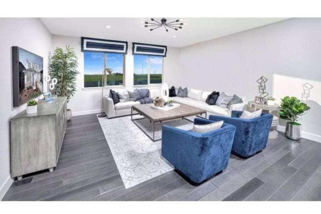 Photo of Others in Roseville