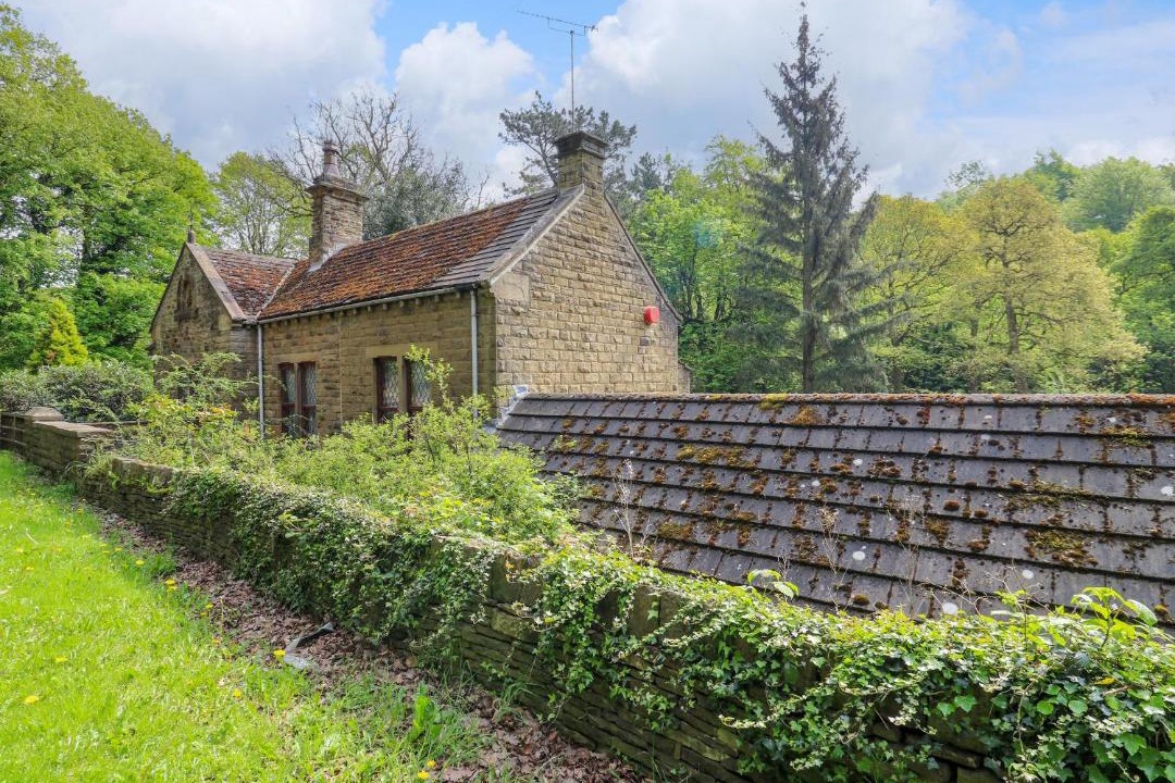 Photo of Others in Hoylandswaine