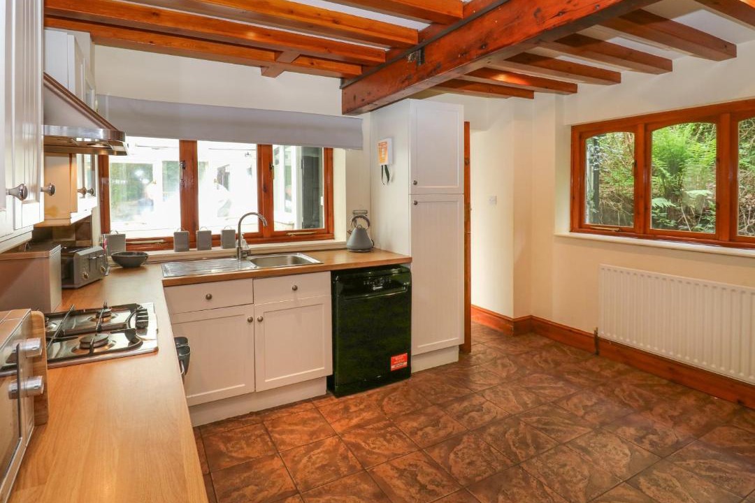 Photo of Others in Hoylandswaine