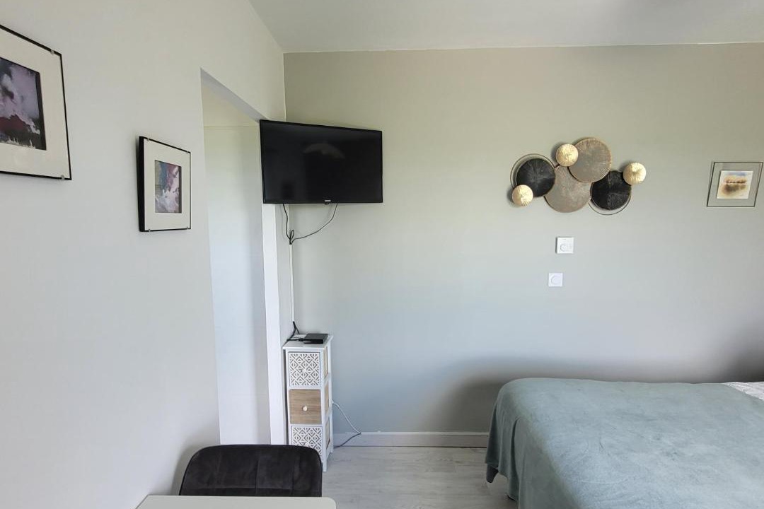 Photo of Others in Saint-Laurent-des-Vignes