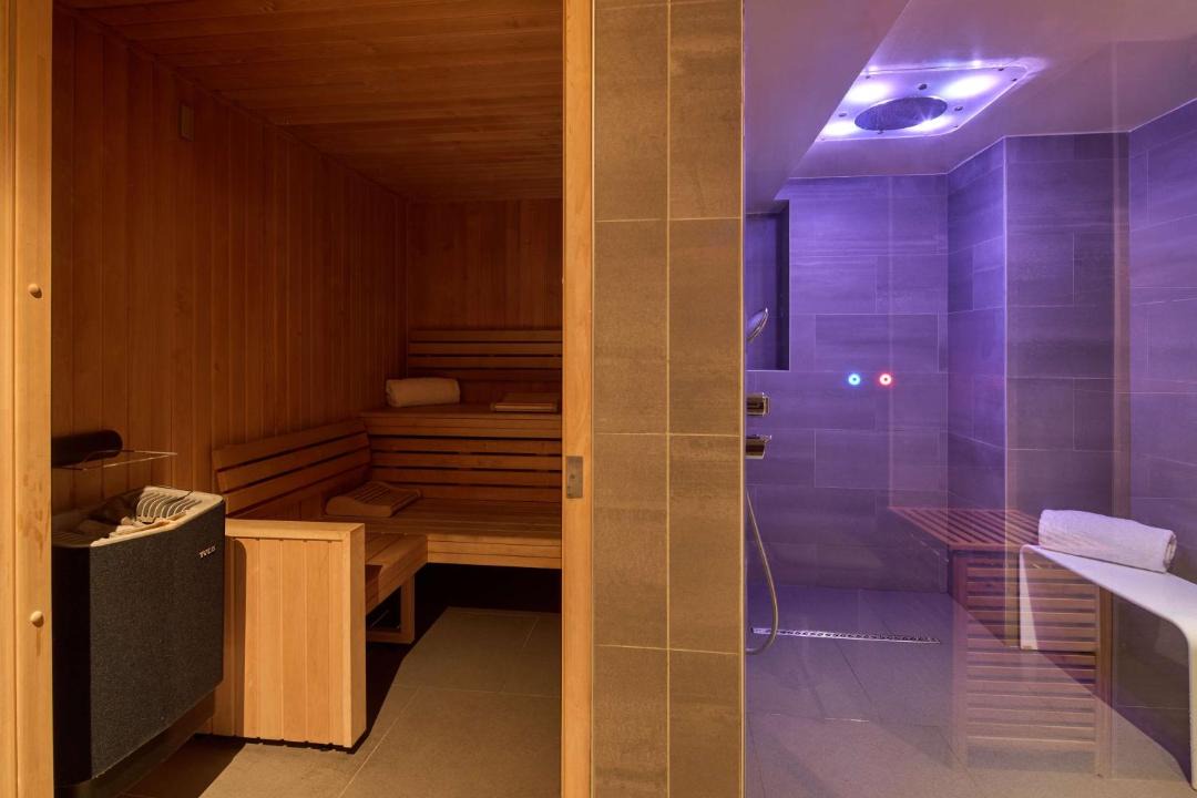 Photo of Bathroom in Quartier de la Salpetriere