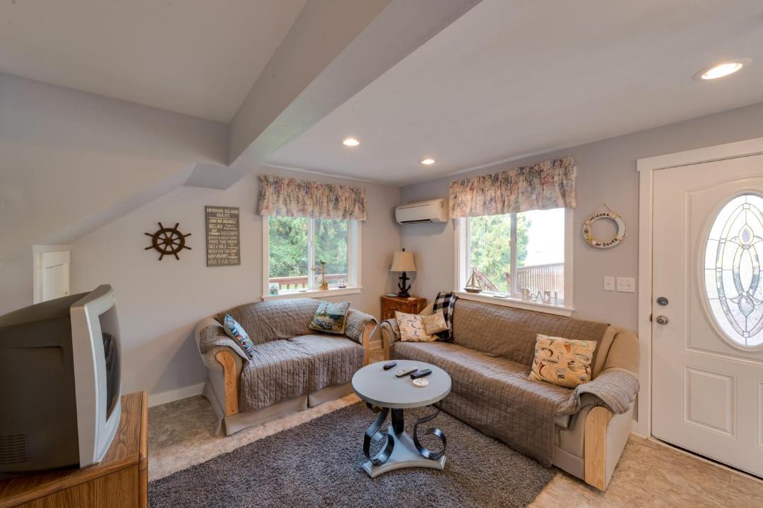 Photo of Others in Lakebay