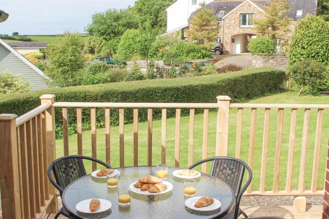 Photo of Others in Bugford