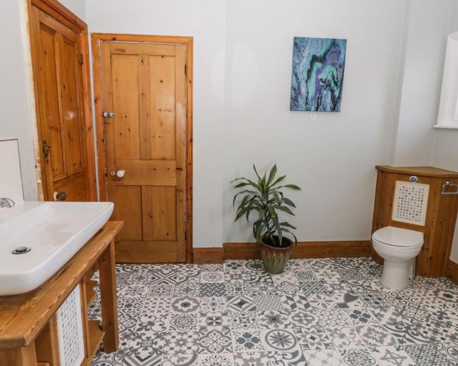 Photo of Others in Robin Hood's Bay