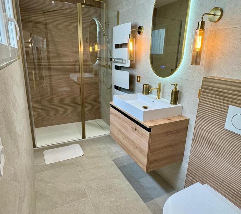 Photo of Others in Henriville