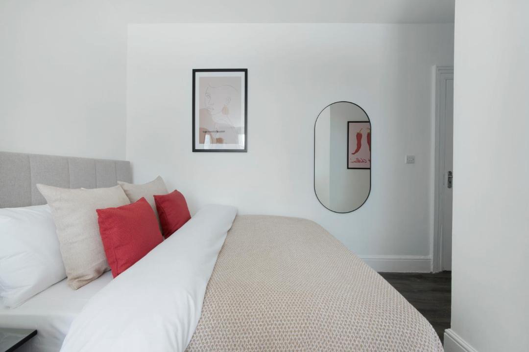 Photo of Others in Archway