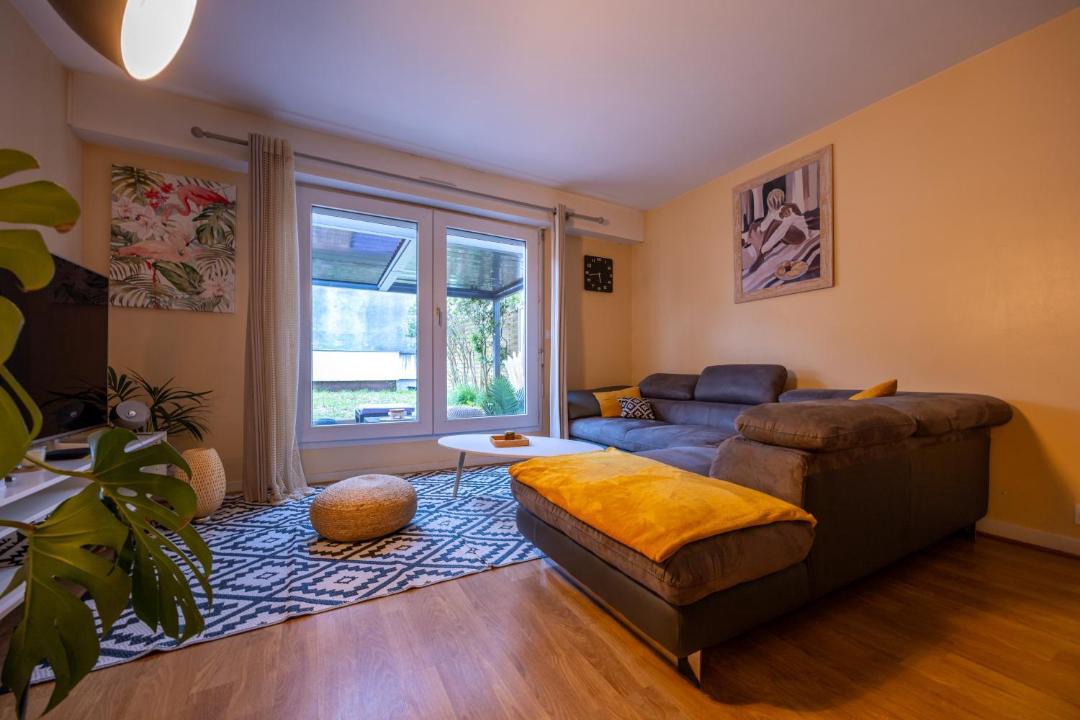 Photo of Livingroom in Quai de la Fosse