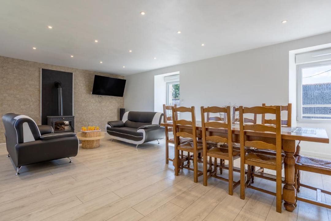 Photo of Others in Meslan