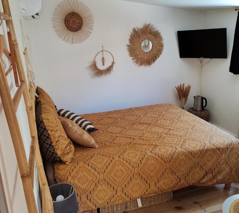 Photo of Others in Saint-Just