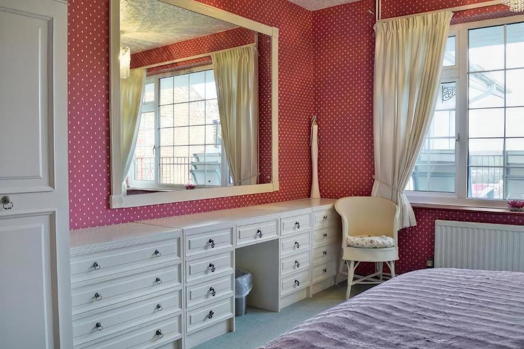 Photo of Others in Horning