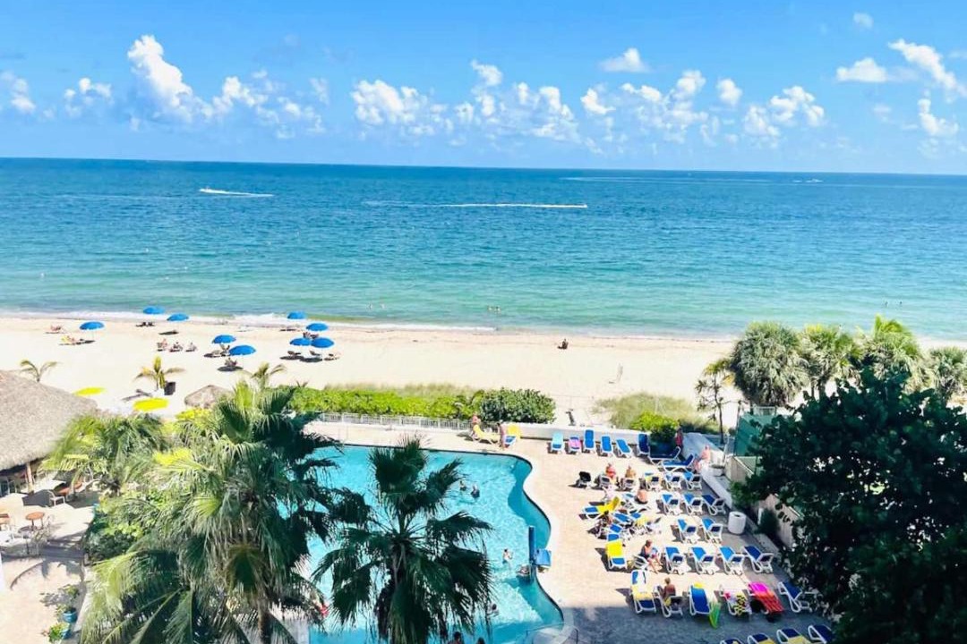 Photo of Others in Galt Mile