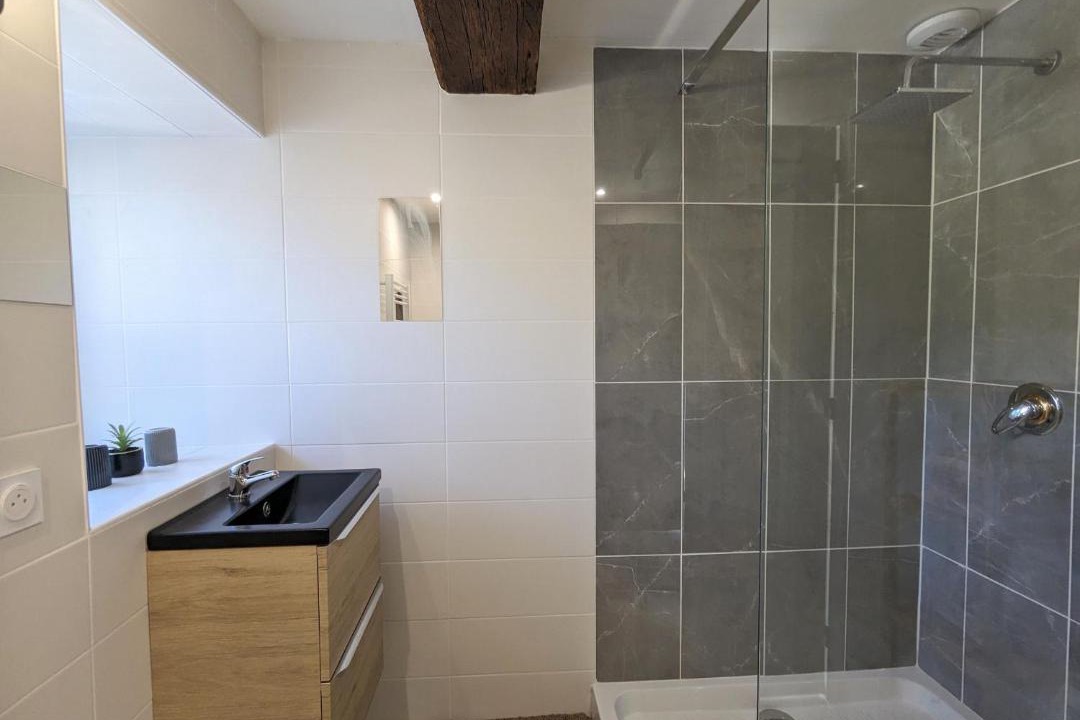 Photo of Bathroom in Douadic