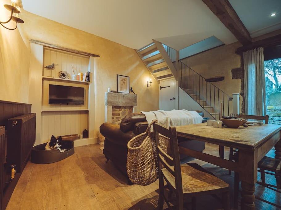 Photo of Others in Youlgreave