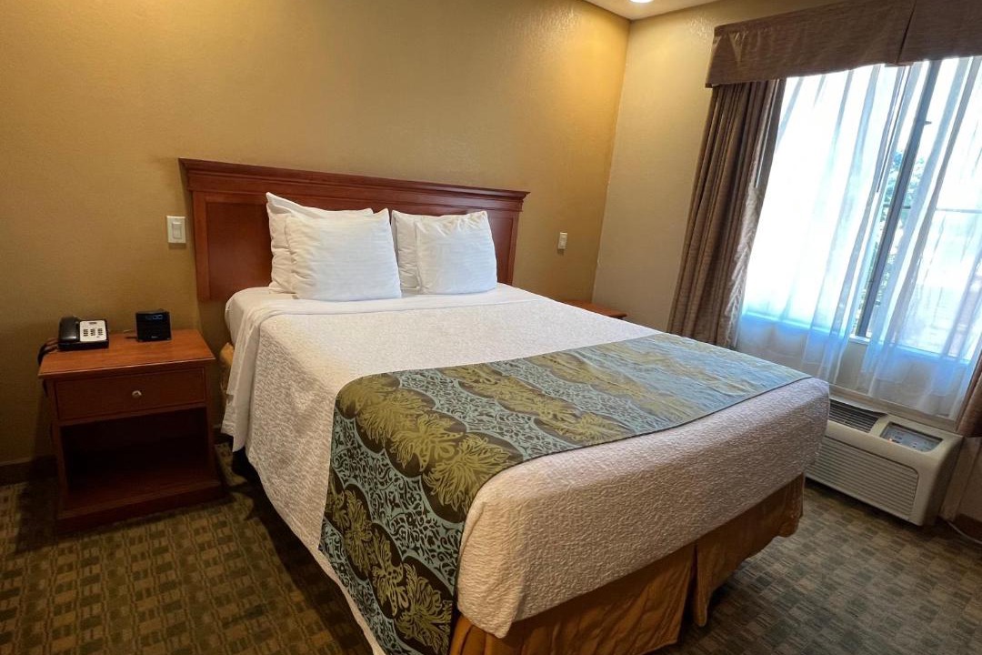 Photo of Bedroom in Pleasant Hill