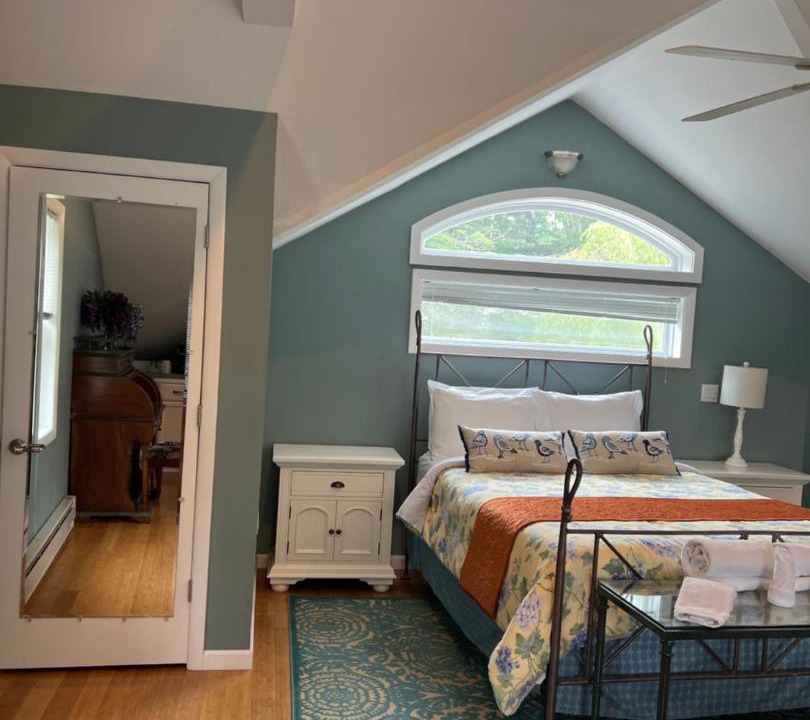 Photo of Bedroom in Quaker Hill