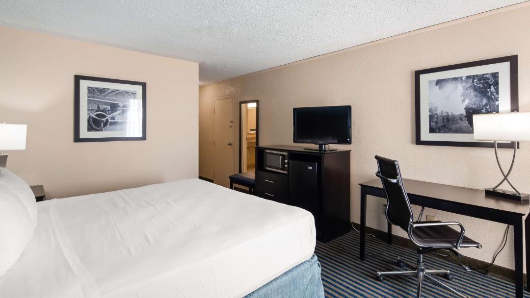 Photo of Bedroom in Leesburg