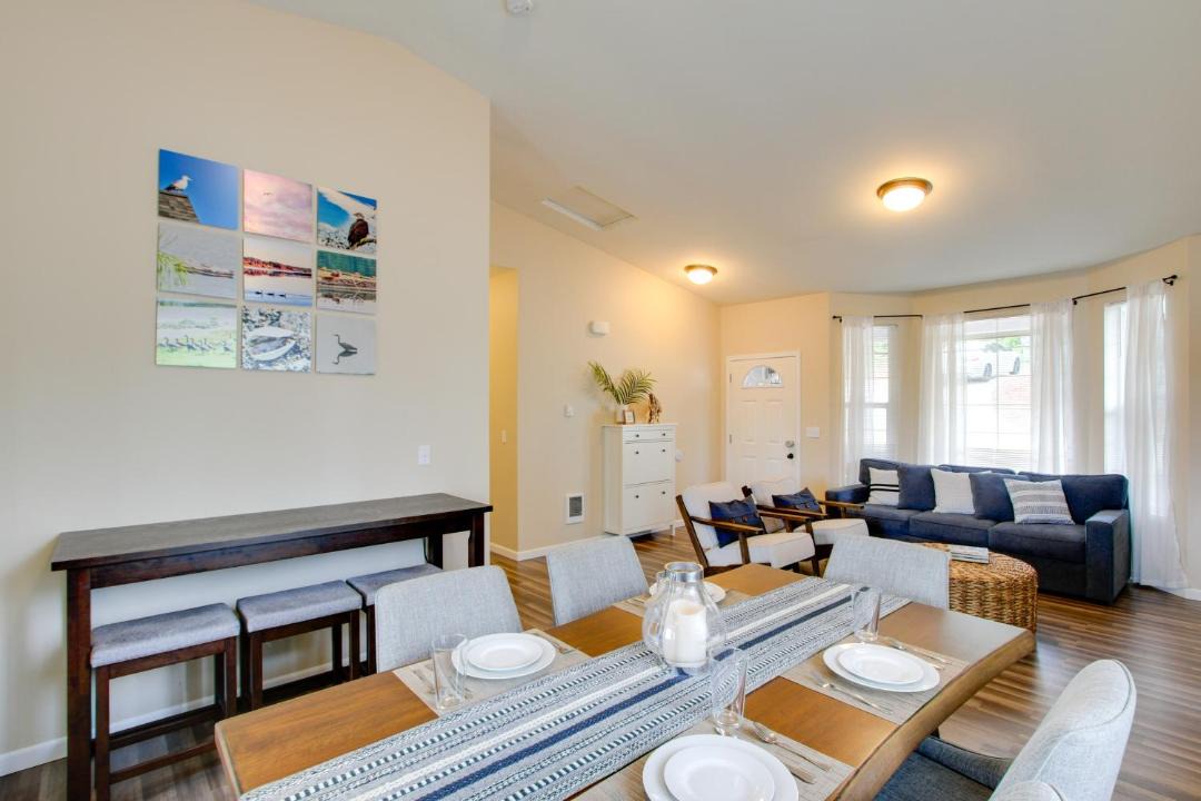 Photo of Others in Victor