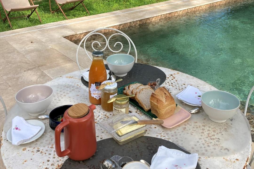 Photo of Others in Vic-le-Fesq