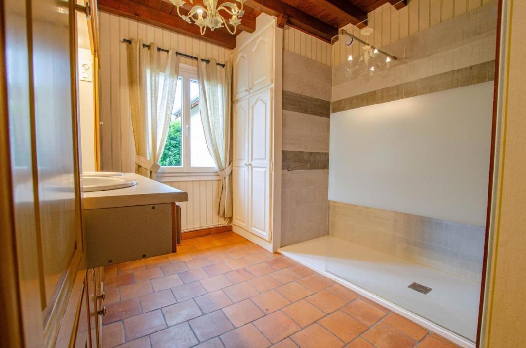 Photo of Others in Piney