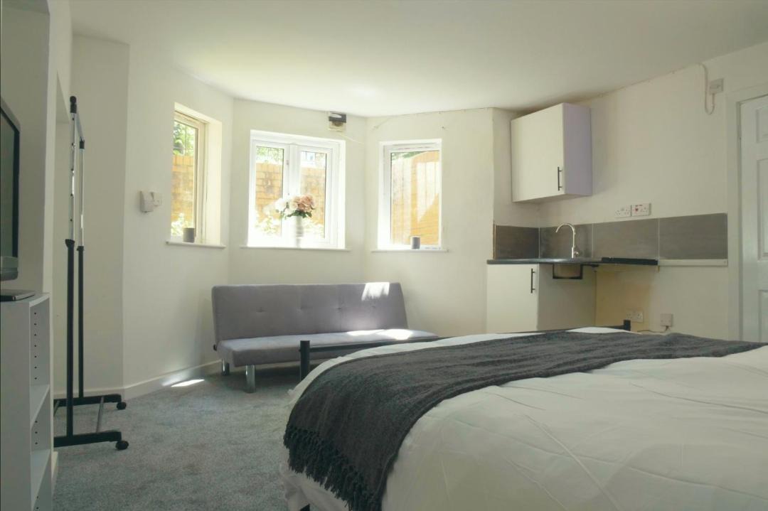 Photo of Bedroom in Leamington Spa