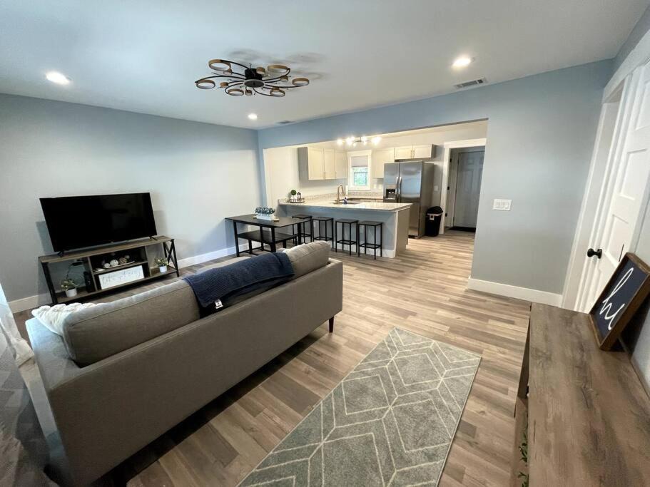 Photo of Others in Midtown