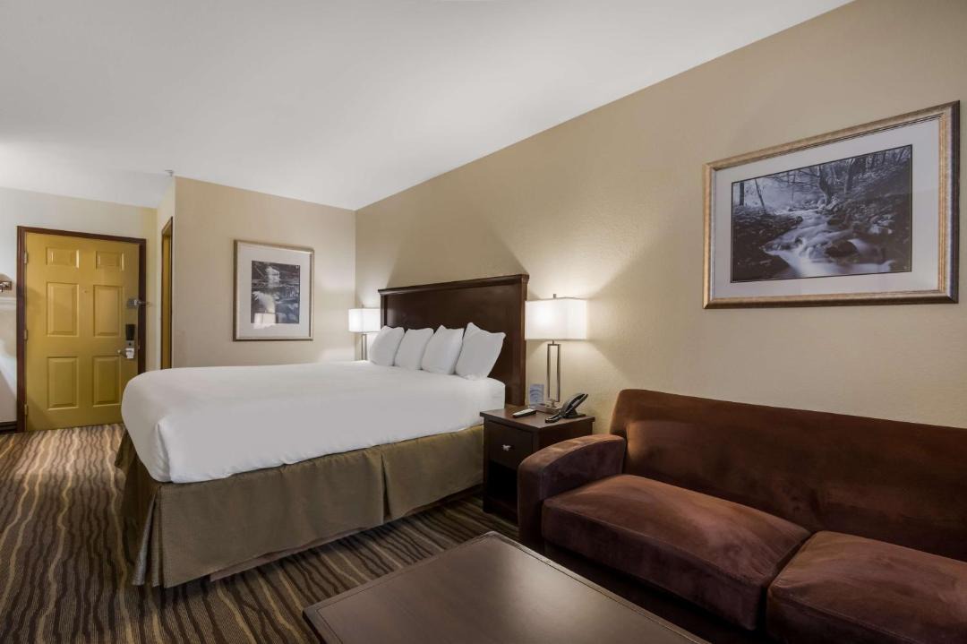 Photo of Bedroom in Cottage Grove