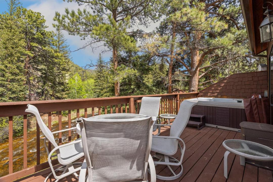 Photo of Patio Balcony in Fall River Estates