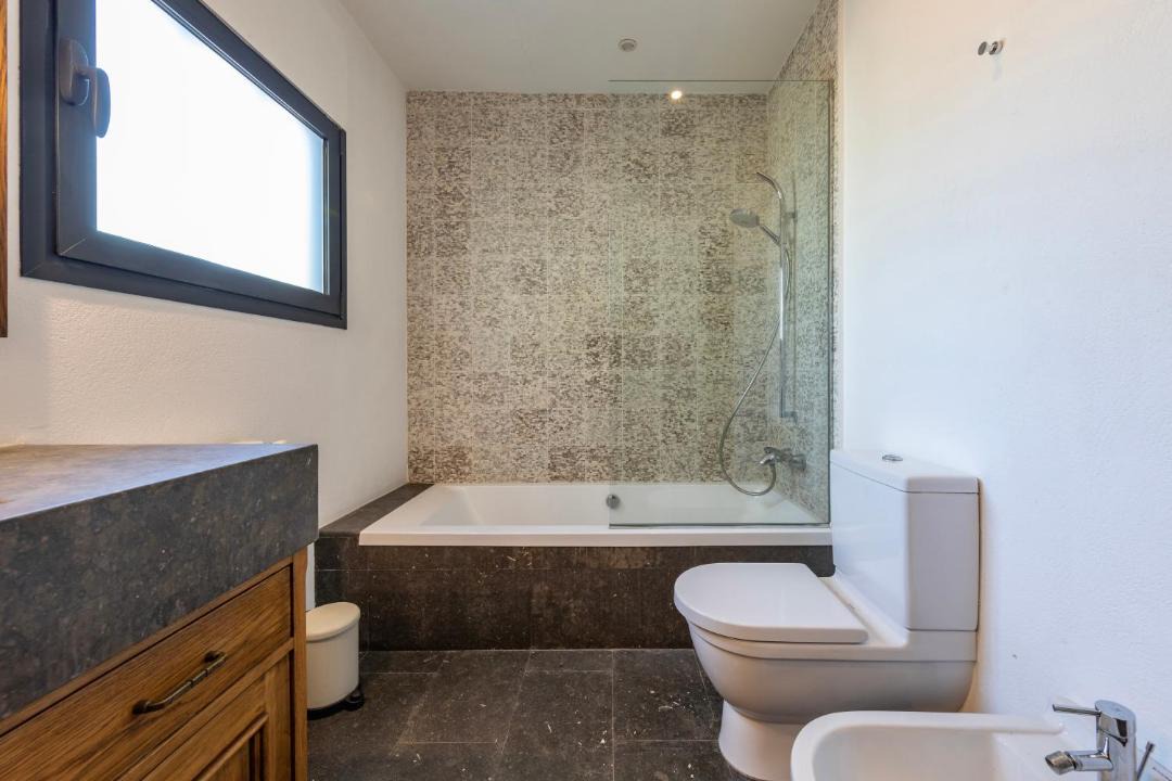 Photo of Bathroom in Bascara