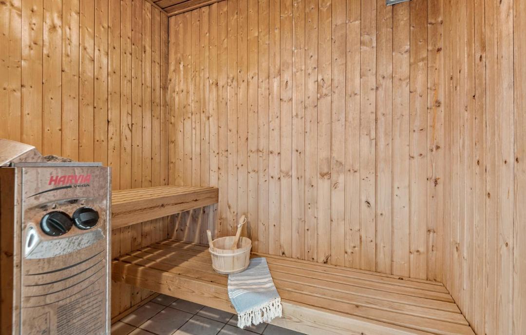 Photo of Others in Ho