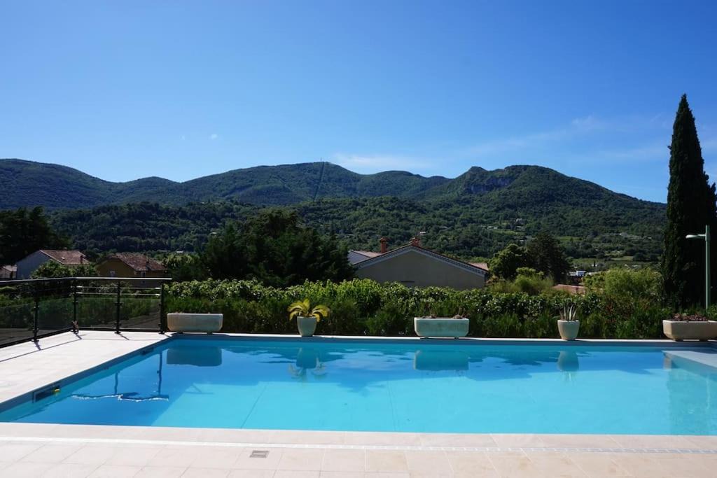 Photo of Others in Nyons