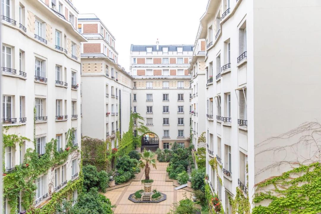 Photo of Buildings in Quartier du Gros-Caillou