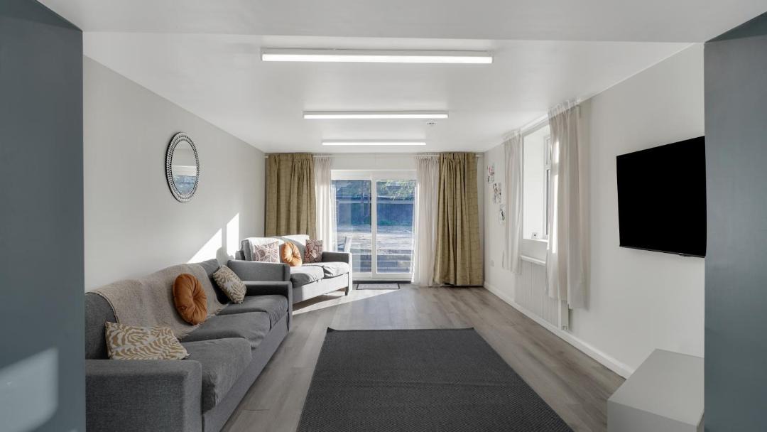 Photo of Others in Barking