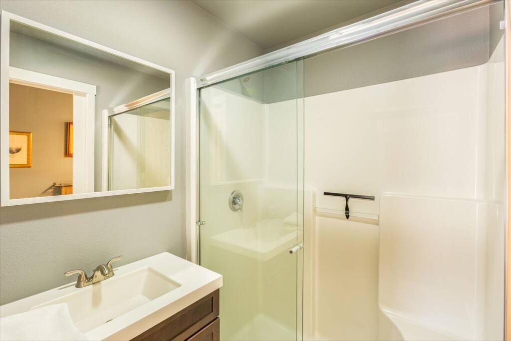 Photo of Bathroom in Hoodsport