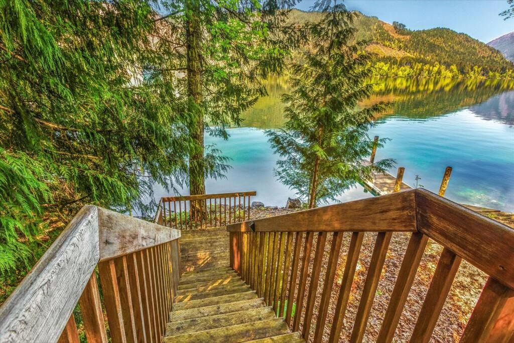 Photo of Others in Hoodsport