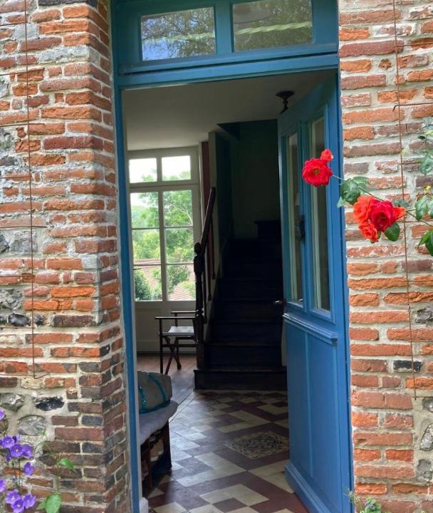 Photo of Others in Longueil