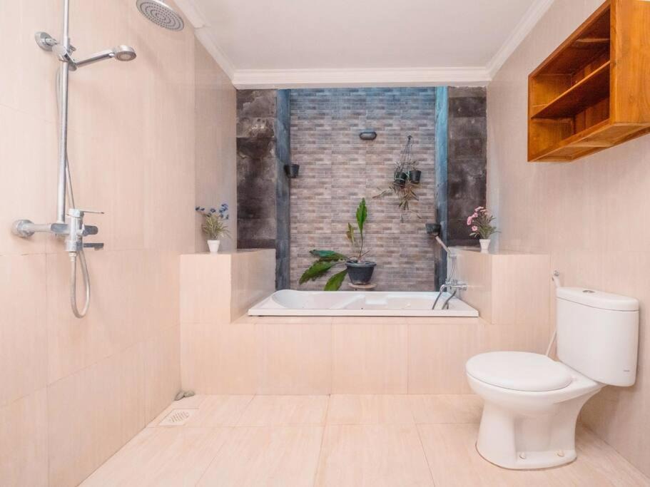 Photo of Others in Medahan