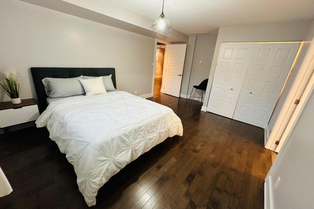 Photo of Bedroom in Saint-Hubert