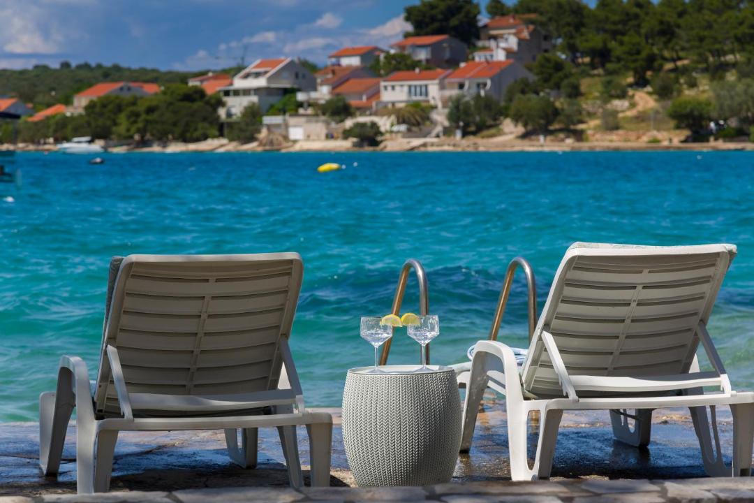 Photo of Others in Loviste